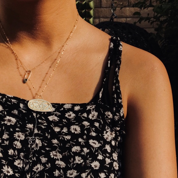 Meet your Posher, Camille - Picture 1 of 1